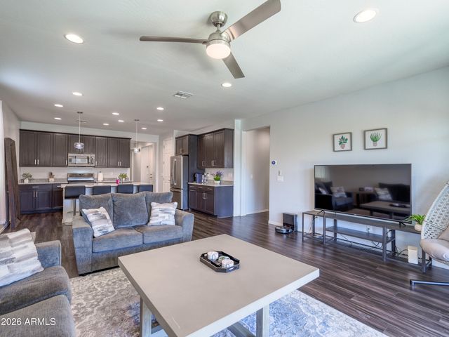 4459 W FEDERAL Way, San Tan Valley, AZ 85144