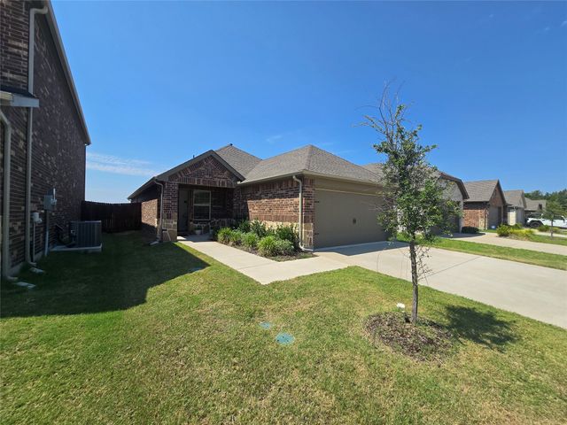 856 Good Cheer Lane, Lavon, TX 75166