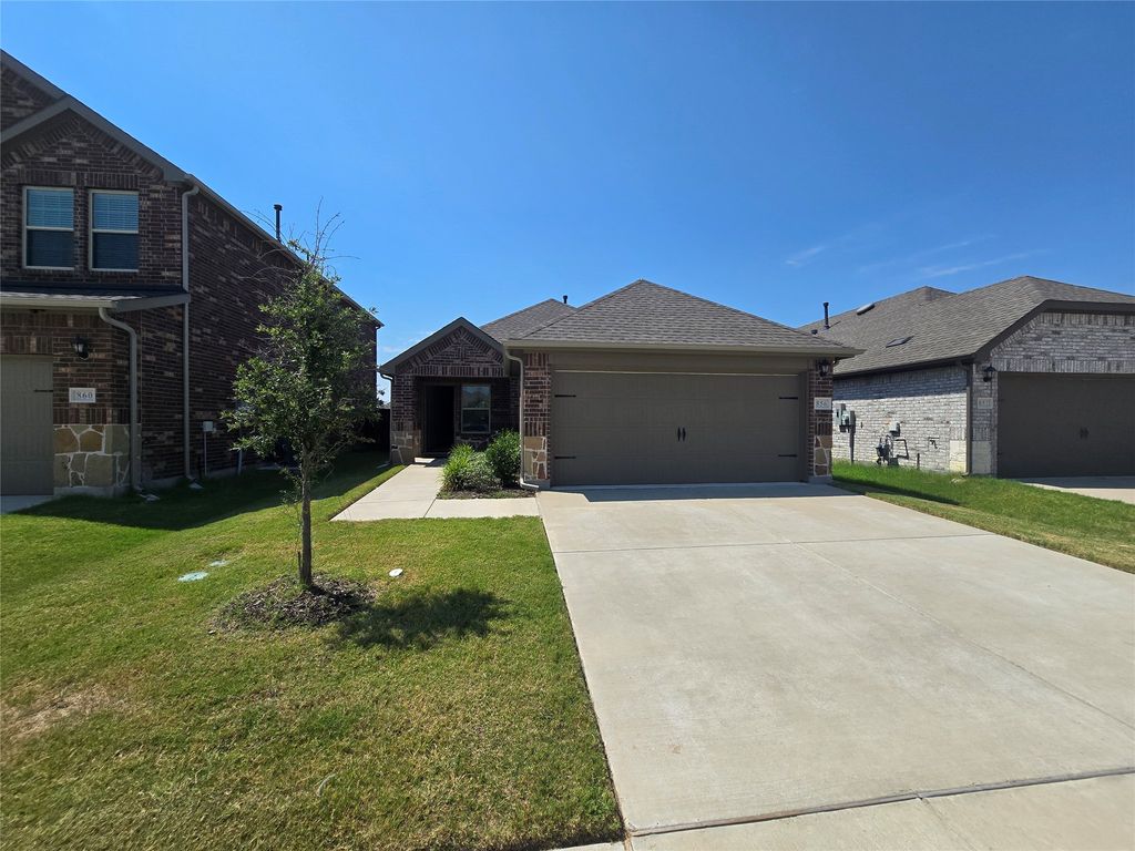 856 Good Cheer Lane, Lavon, TX 75166