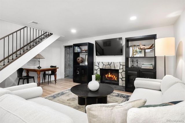 4202 E Maplewood Way, Centennial, CO 80121