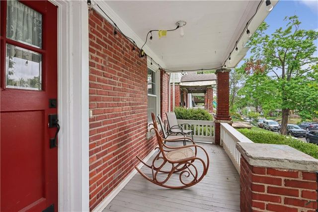 4125 Charlotte Street, Kansas City, MO 64110