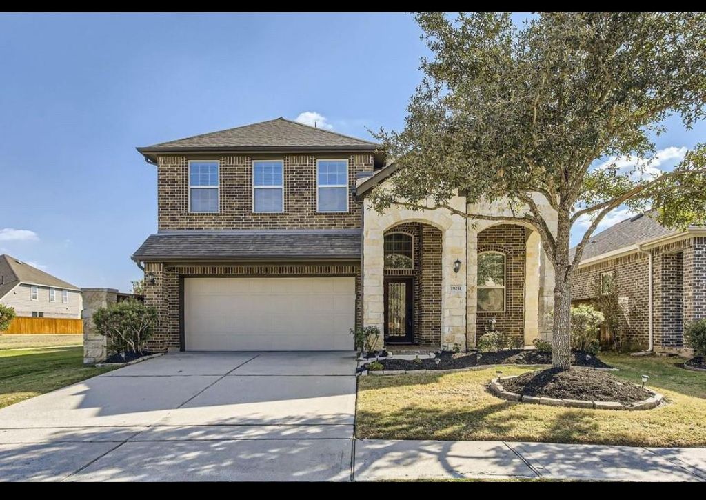 19251 N Cottonwood Green Lane, Cypress, TX 77433