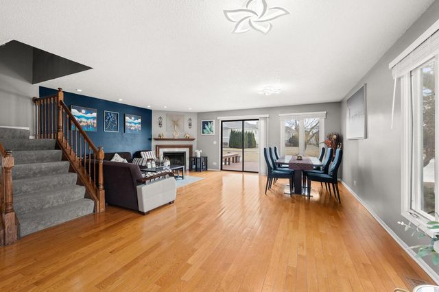 399 Catbird Lane, Deerfield, IL 60015