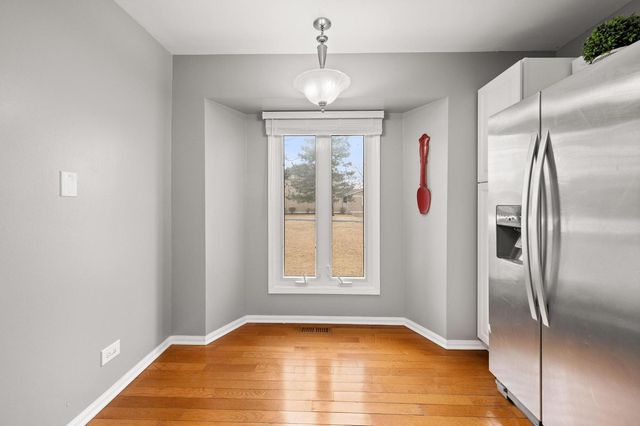 399 Catbird Lane, Deerfield, IL 60015