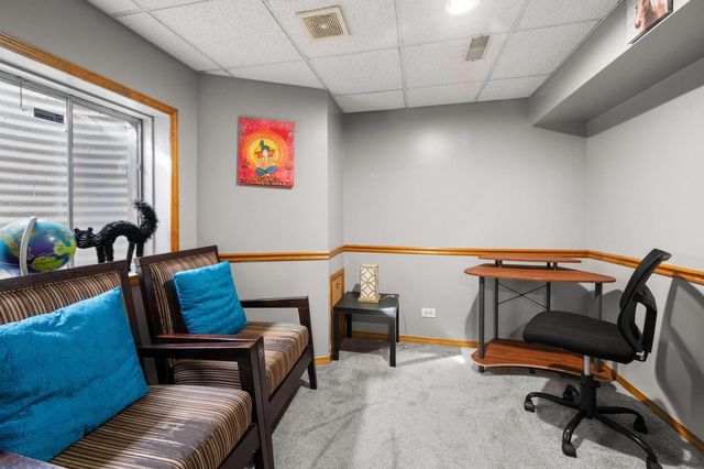 399 Catbird Lane, Deerfield, IL 60015