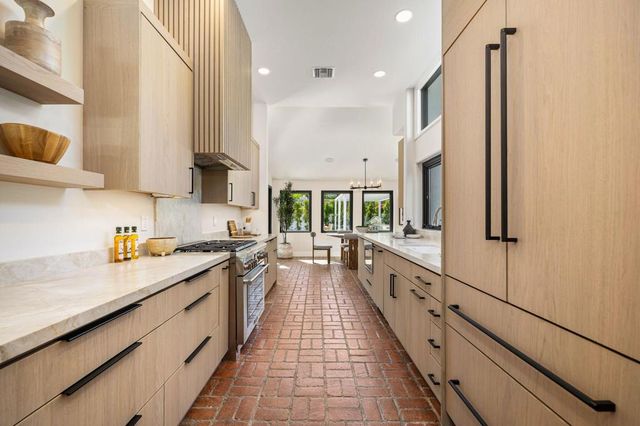 48721 San Vicente Street, La Quinta, CA 92253