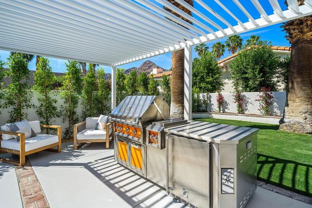 48721 San Vicente Street, La Quinta, CA 92253