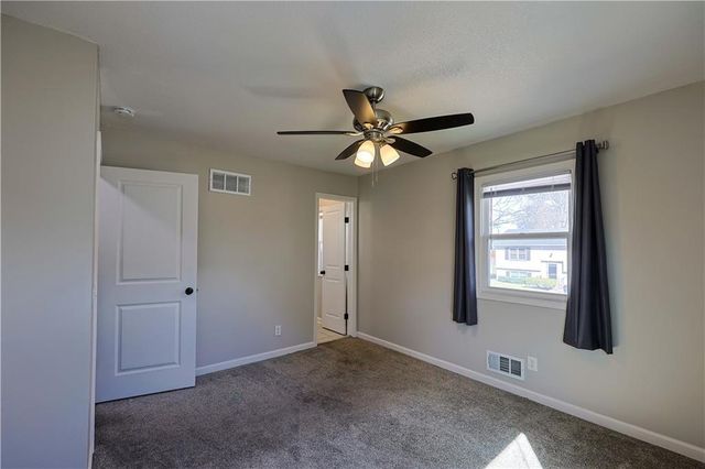 525 N Stevenson Street, Olathe, KS 66061