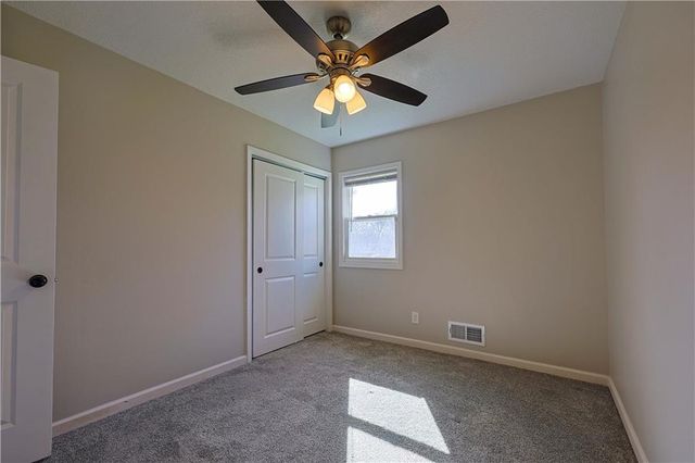 525 N Stevenson Street, Olathe, KS 66061