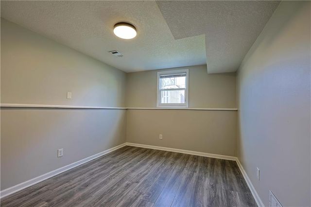 525 N Stevenson Street, Olathe, KS 66061