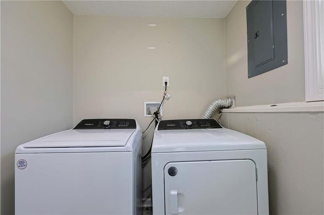 525 N Stevenson Street, Olathe, KS 66061