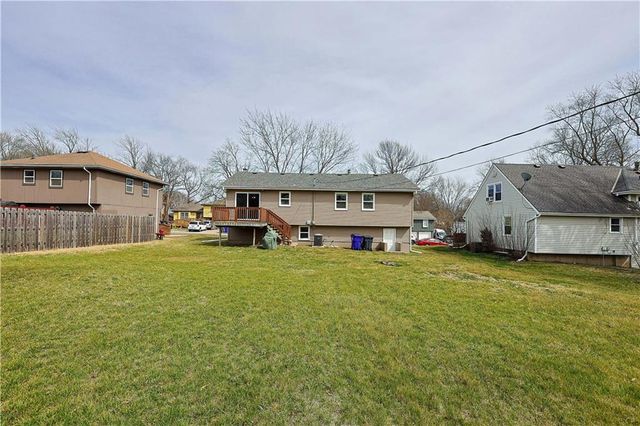 525 N Stevenson Street, Olathe, KS 66061