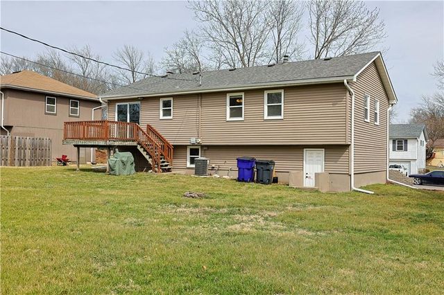 525 N Stevenson Street, Olathe, KS 66061