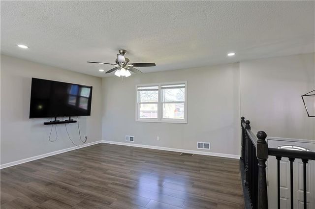 525 N Stevenson Street, Olathe, KS 66061