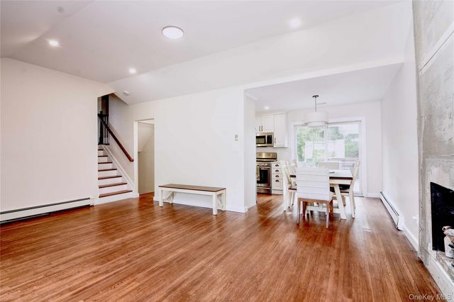 714 Tanglewood Road, West Islip, NY 11795