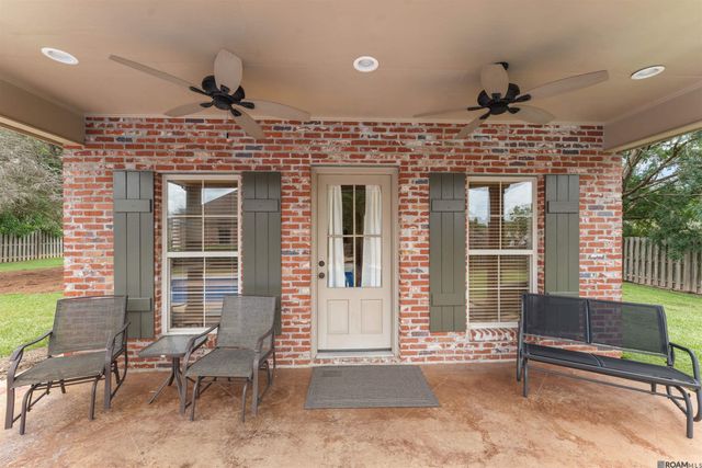 2391 St Andrews Ave, Zachary, LA 70791