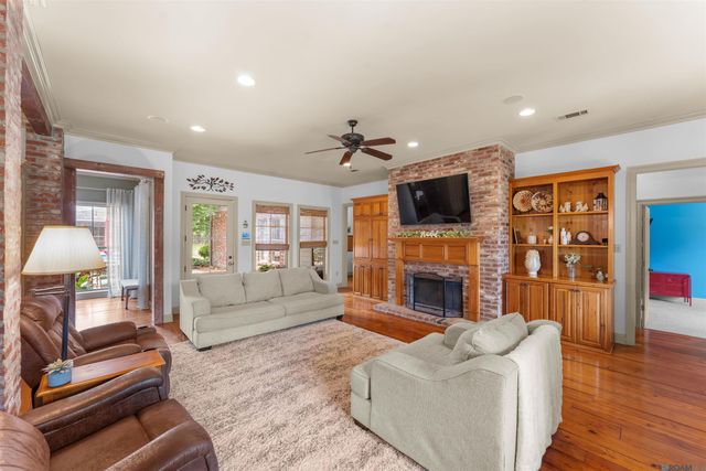 2391 St Andrews Ave, Zachary, LA 70791