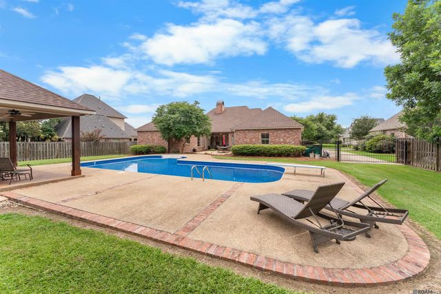 2391 St Andrews Ave, Zachary, LA 70791