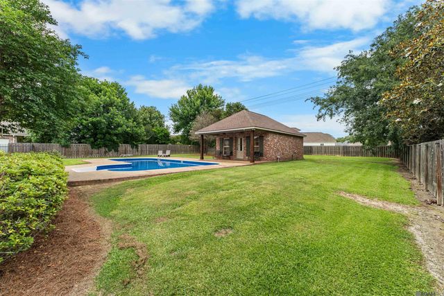 2391 St Andrews Ave, Zachary, LA 70791
