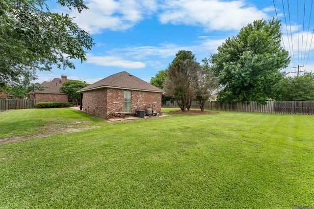 2391 St Andrews Ave, Zachary, LA 70791