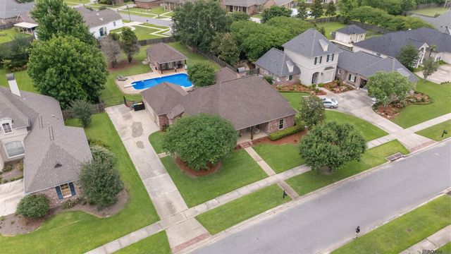 2391 St Andrews Ave, Zachary, LA 70791