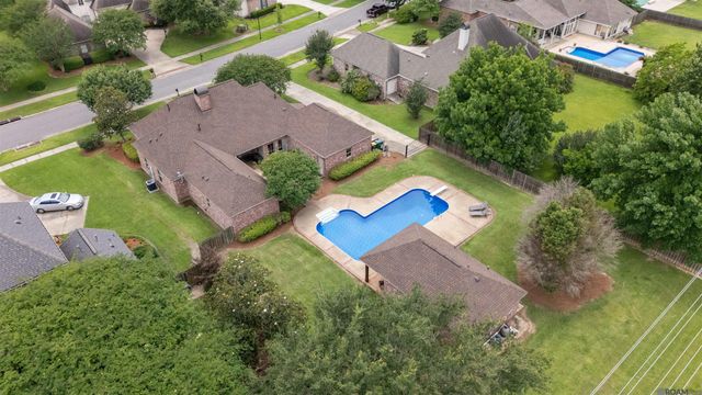 2391 St Andrews Ave, Zachary, LA 70791