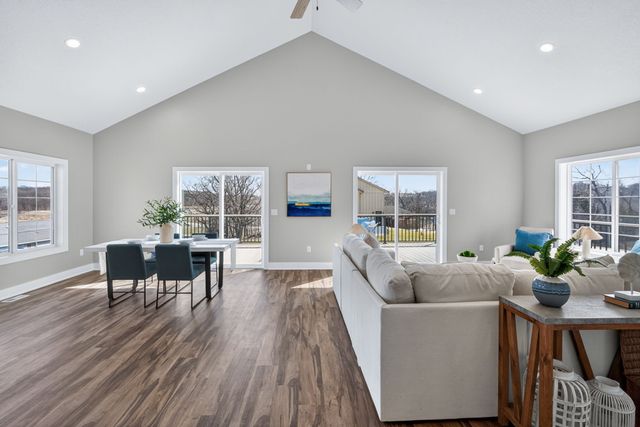 8479 Lakeshore Drive, Dexter, IA 50070