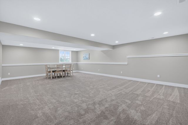 8479 Lakeshore Drive, Dexter, IA 50070