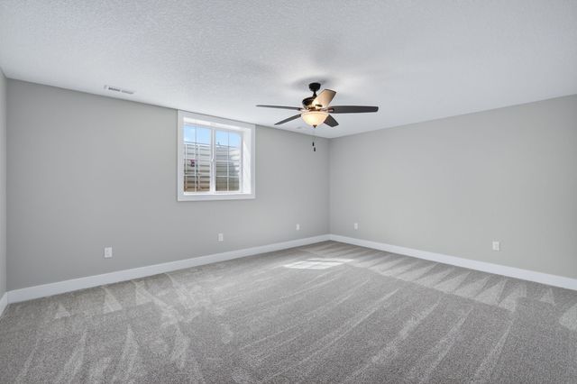 8479 Lakeshore Drive, Dexter, IA 50070