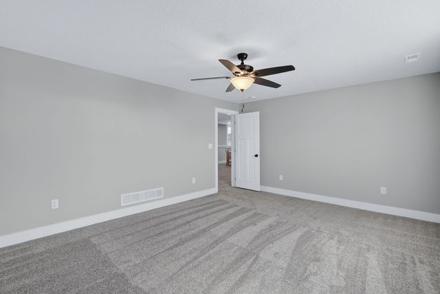 8479 Lakeshore Drive, Dexter, IA 50070