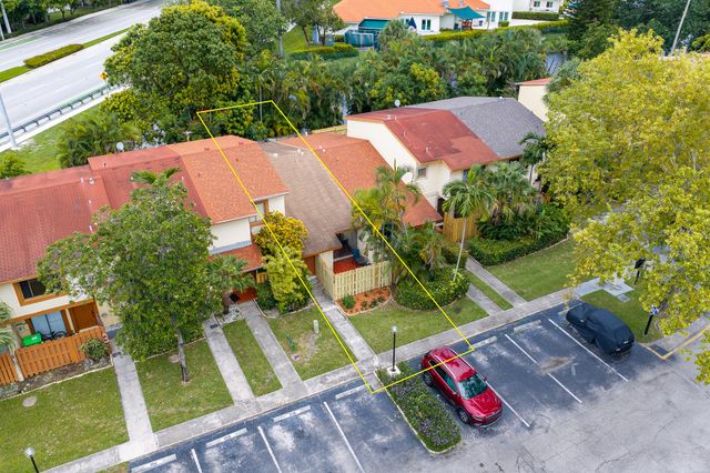 7739 Balboa Street 7739, Sunrise, FL 33351