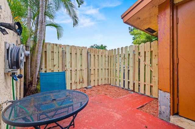 7739 Balboa Street 7739, Sunrise, FL 33351