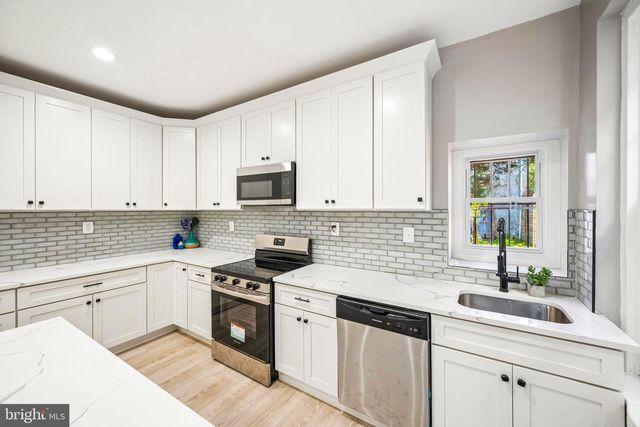 1626 HOLLINS ST, Baltimore, MD 21223