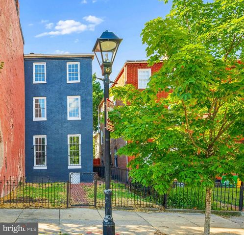 1626 HOLLINS ST, Baltimore, MD 21223