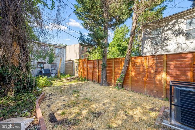 1626 HOLLINS ST, Baltimore, MD 21223