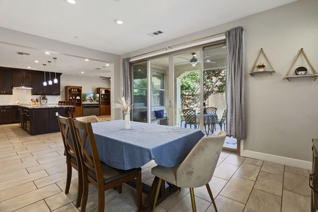 185 Jubilee Ln, Lodi, CA 95242