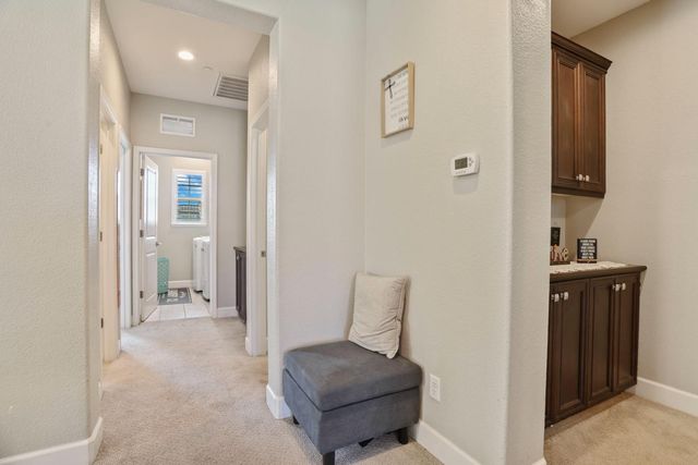 185 Jubilee Ln, Lodi, CA 95242
