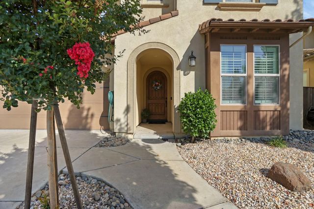 185 Jubilee Ln, Lodi, CA 95242