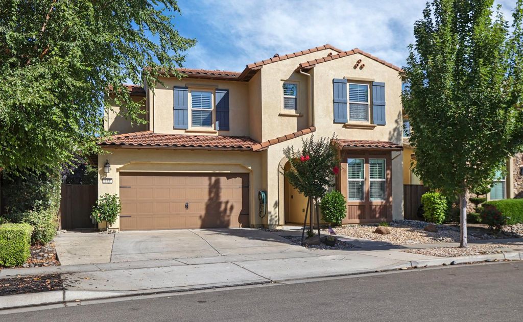 185 Jubilee Ln, Lodi, CA 95242