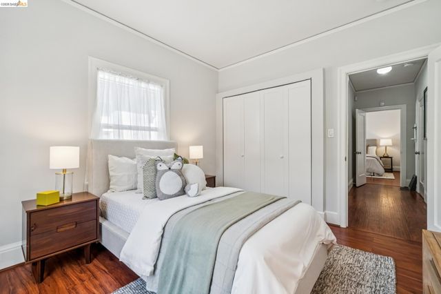 2229 21St Ave, Oakland, CA 94606
