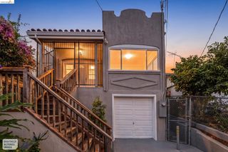 2229 21St Ave, Oakland, CA 94606