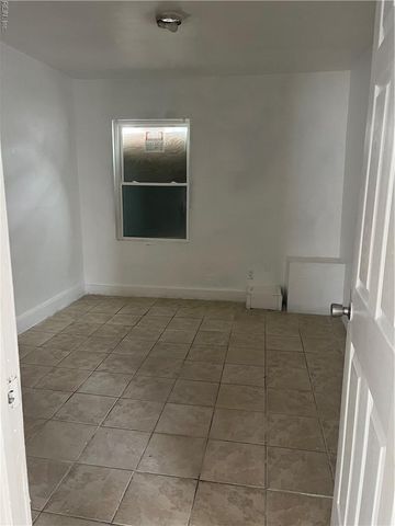 13 Emmons PL, Portsmouth, VA 23702