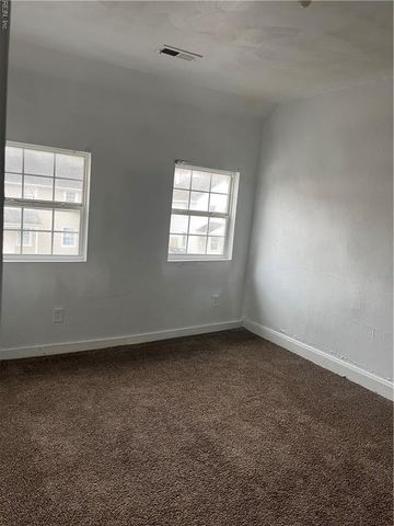 13 Emmons PL, Portsmouth, VA 23702