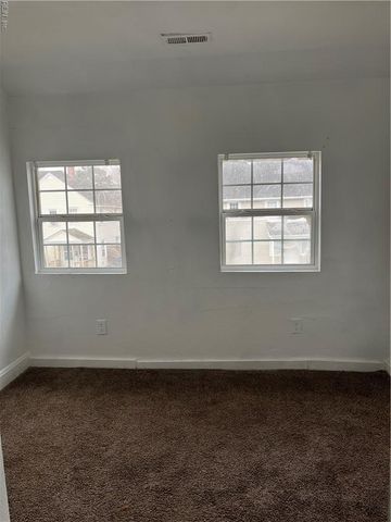 13 Emmons PL, Portsmouth, VA 23702