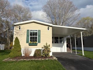 5 Candlelight Drive, Plymouth, MA 02360