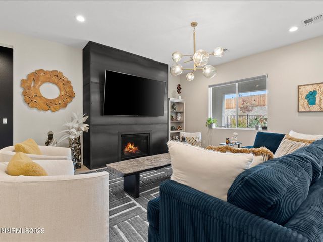 15026 Iron River Drive, Reno, NV 89521