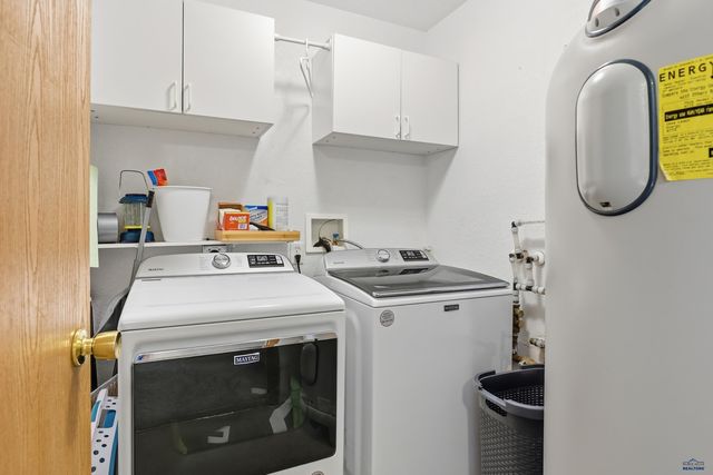 645 EARLEEN ST, Rapid City, SD 57701