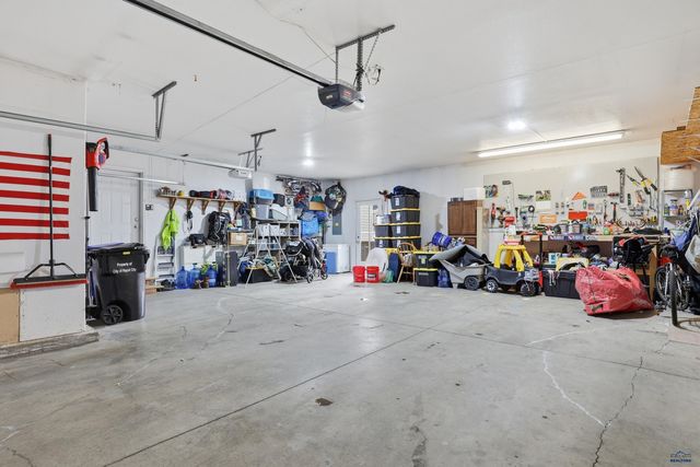 645 EARLEEN ST, Rapid City, SD 57701