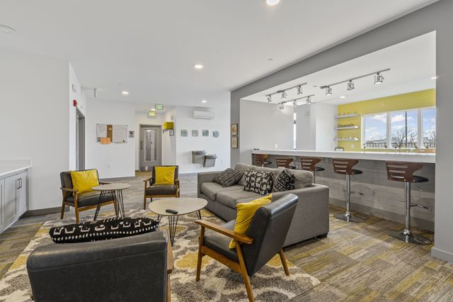 400 Herron Dr Apt 210, Nashville, TN 37210