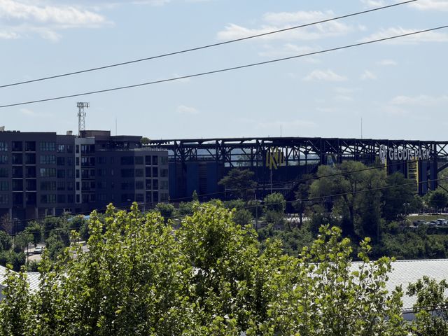 400 Herron Dr Apt 210, Nashville, TN 37210